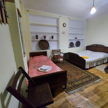 Cozy House I Lägenhet Tbilisi Exteriör bild