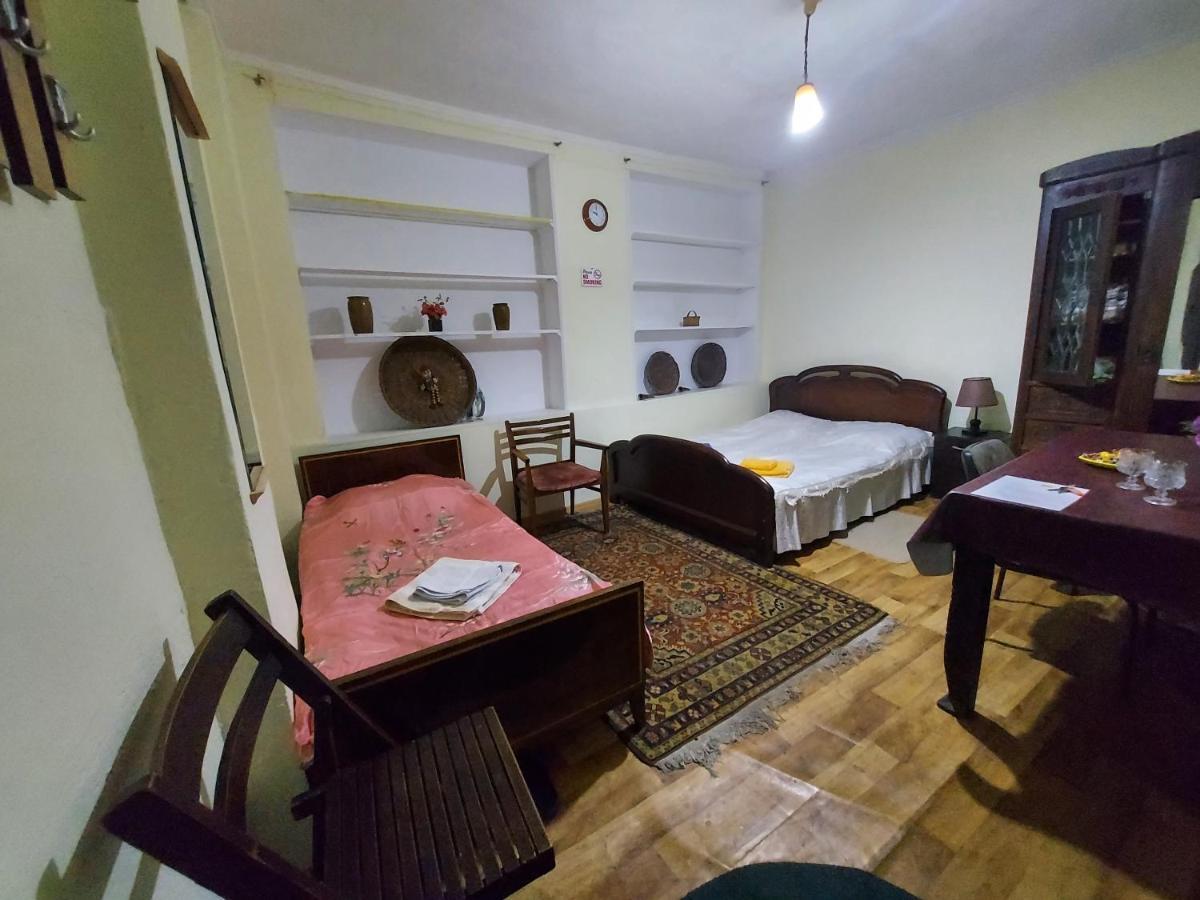 Cozy House I Lägenhet Tbilisi Exteriör bild